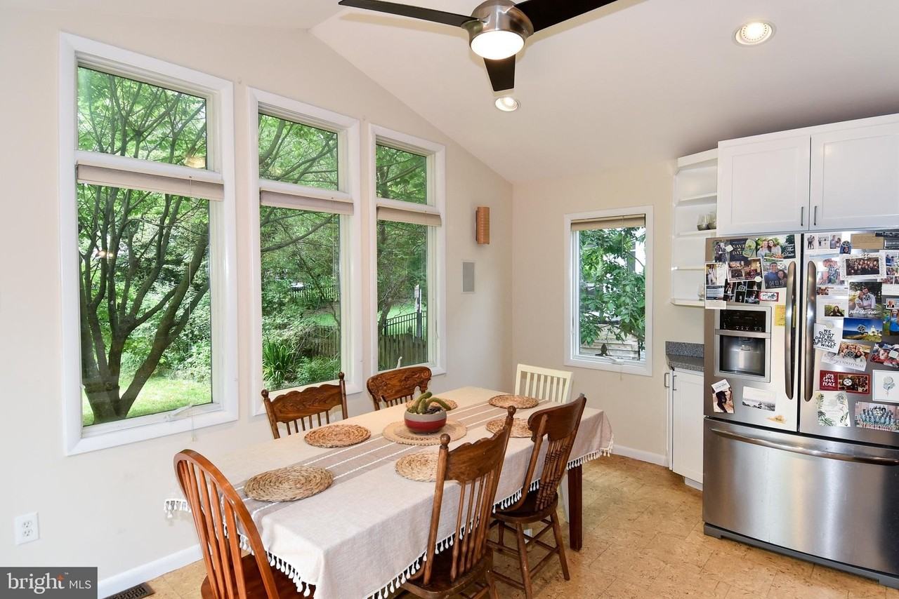 6246 22nd Rd N - Photo 7 of 38