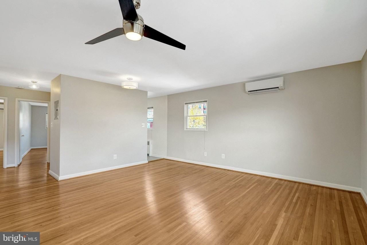 1510 N Rolfe St #6 - Photo 7 of 26