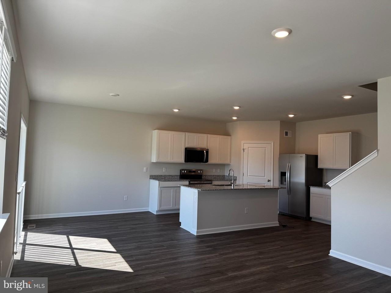 109 Lemley Dr - Photo 6 of 41