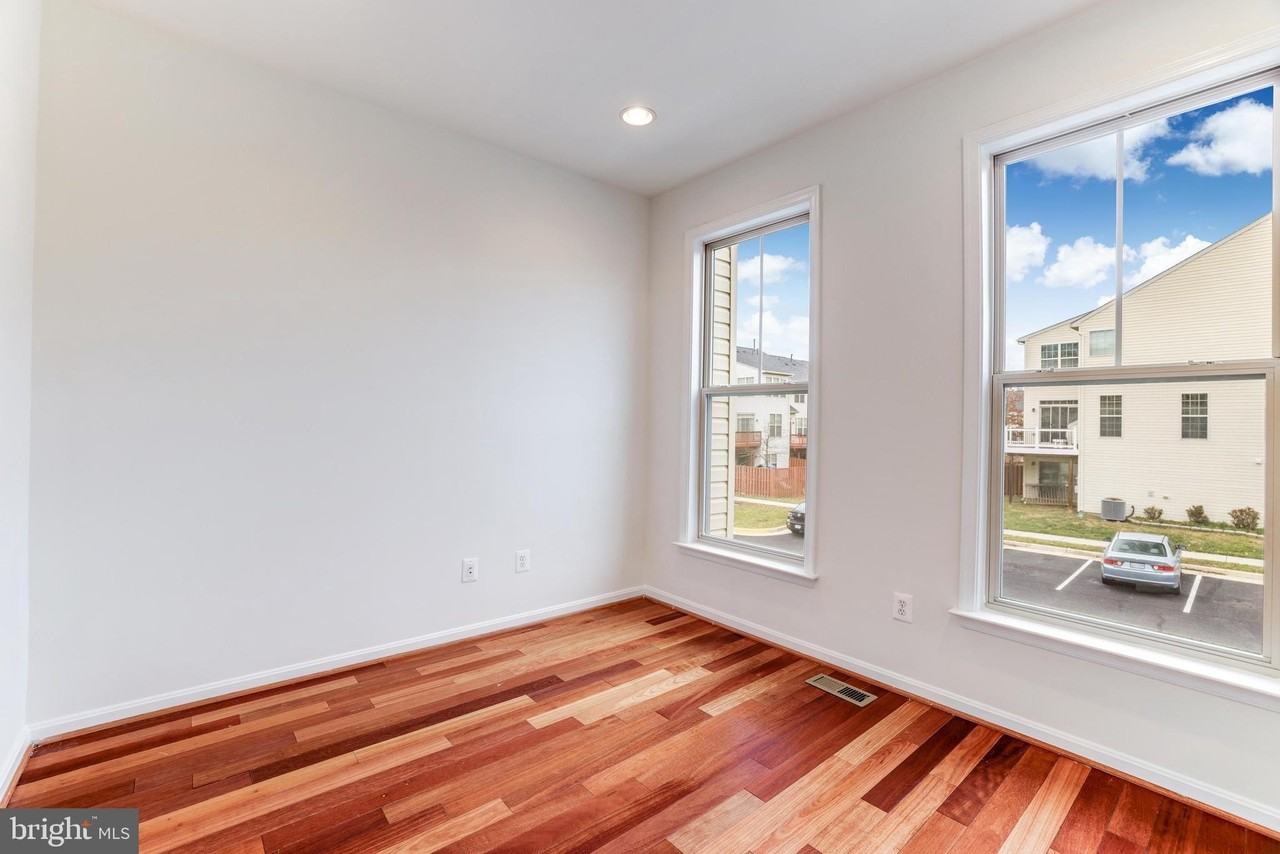 42639 Chisholm Dr - Photo 5 of 50