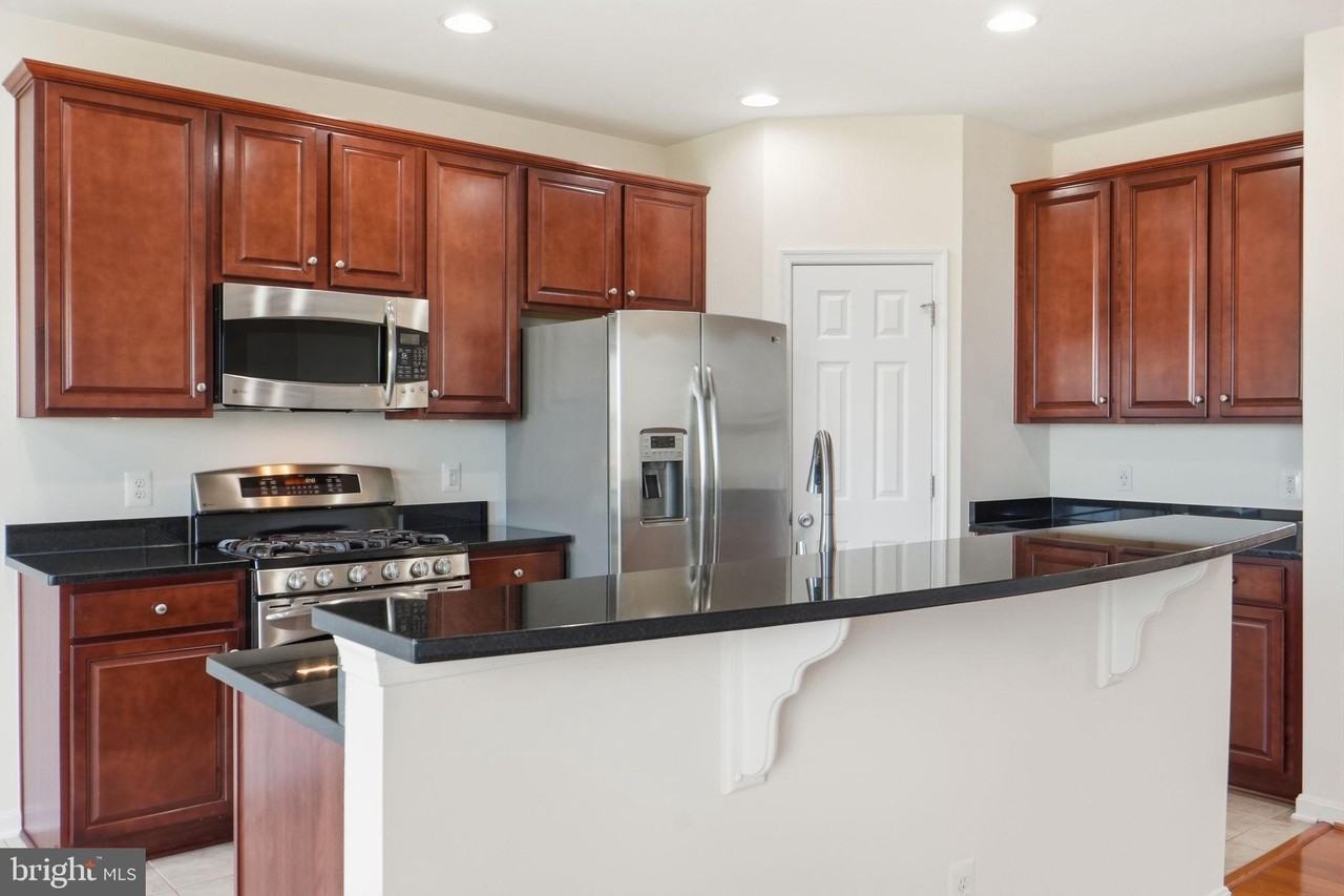 43849 Kingston Station Ter - Photo 4 of 31