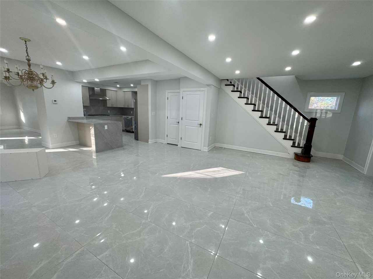 32 Berkshire Rd - Photo 2 of 41