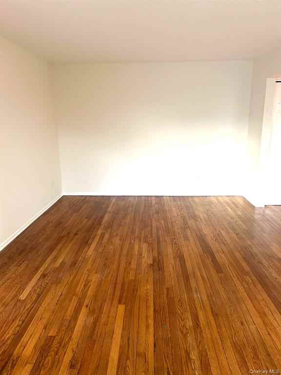 8 Colonial Rd - Photo 7 of 10