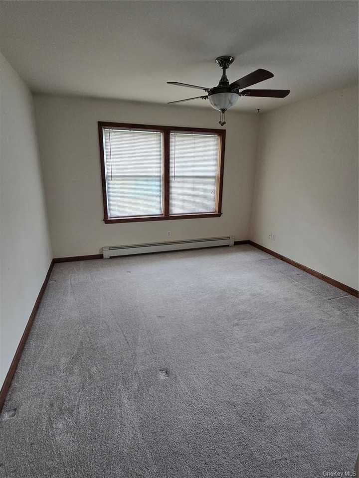 369 New Unionville Rd - Photo 5 of 8