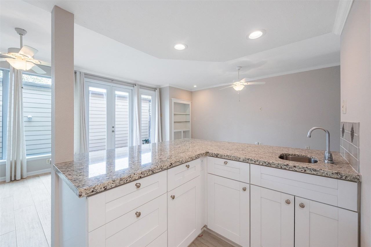 15171 Kimberley Ct - Photo 6 of 26