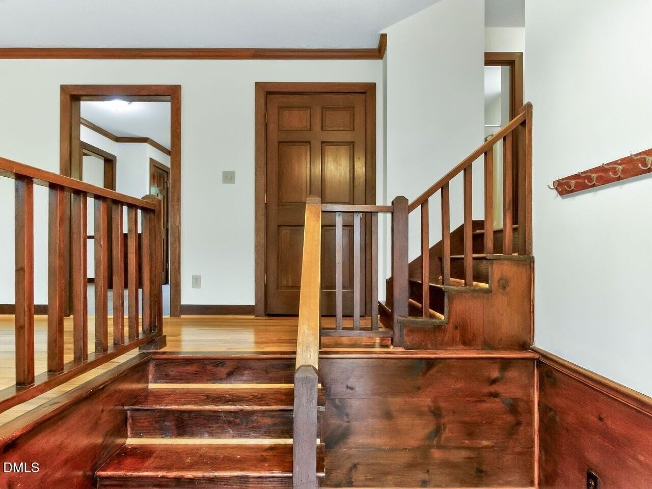 305 Beechwood Hill Dr - Photo 5 of 50