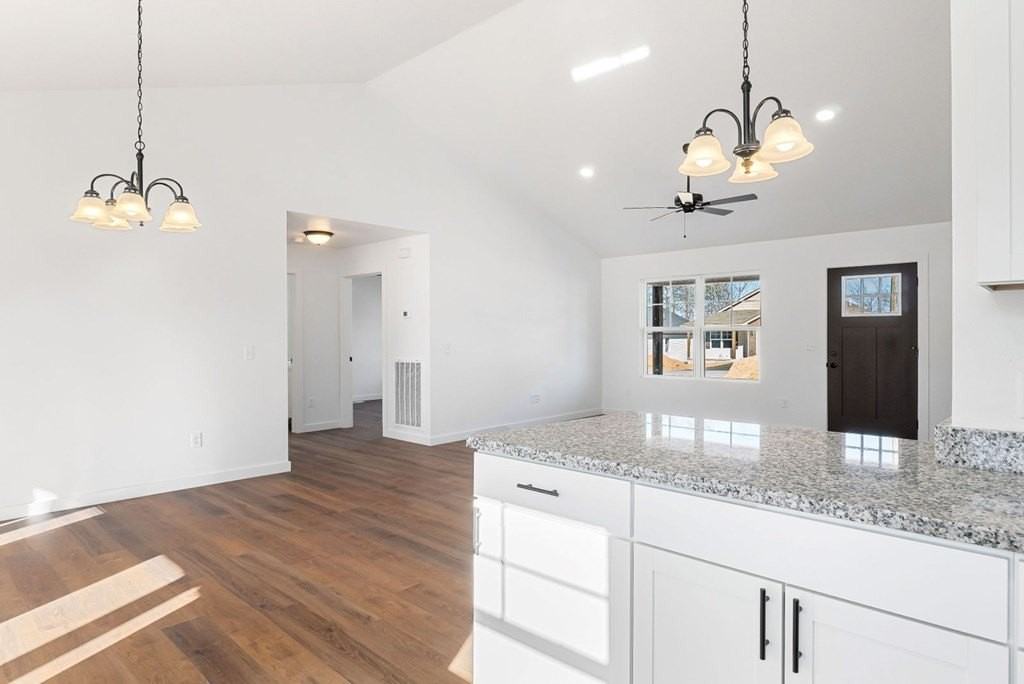 127 Sky View Meadow Dr - Photo 7 of 20