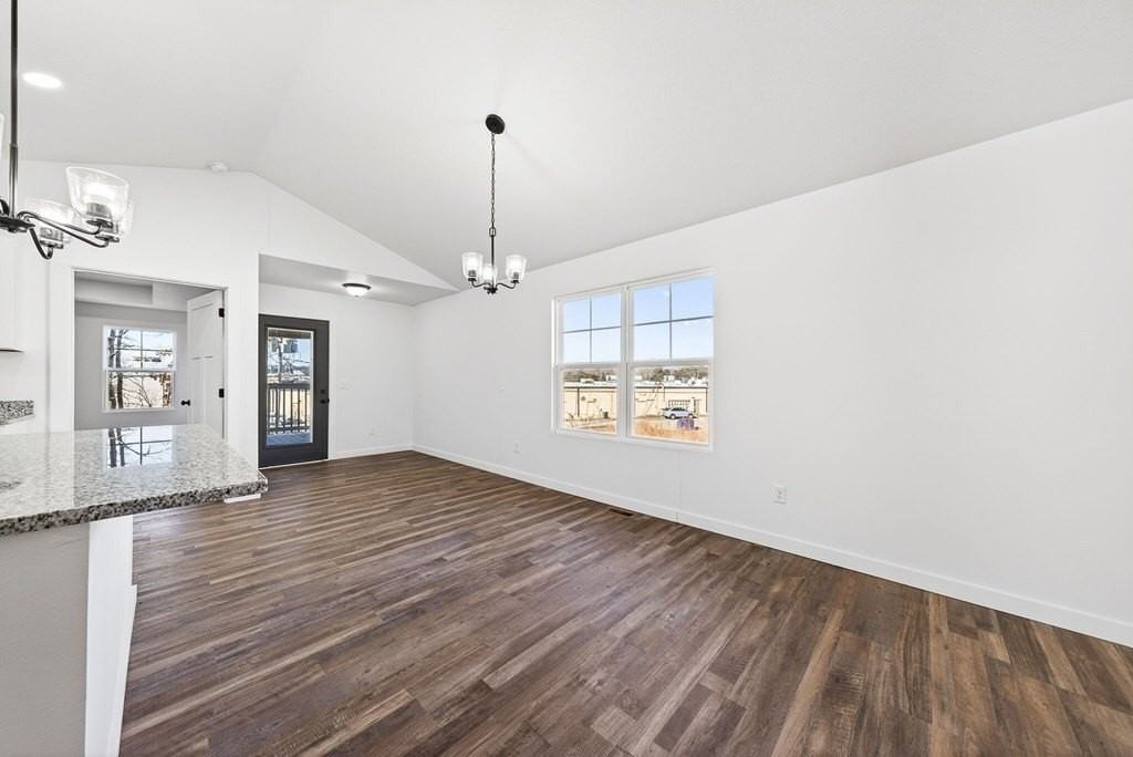 175 Sky View Meadow Dr - Photo 7 of 25
