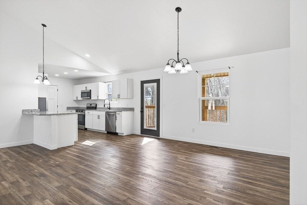 167 Sky View Meadow Dr - Photo 3 of 31