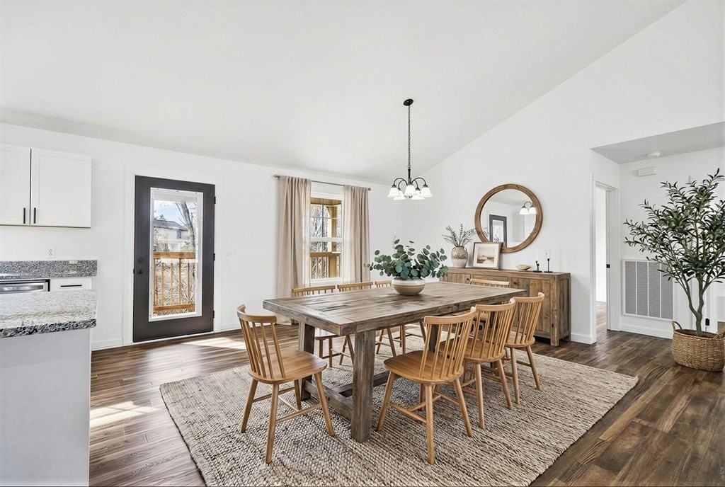 167 Sky View Meadow Dr - Photo 4 of 31