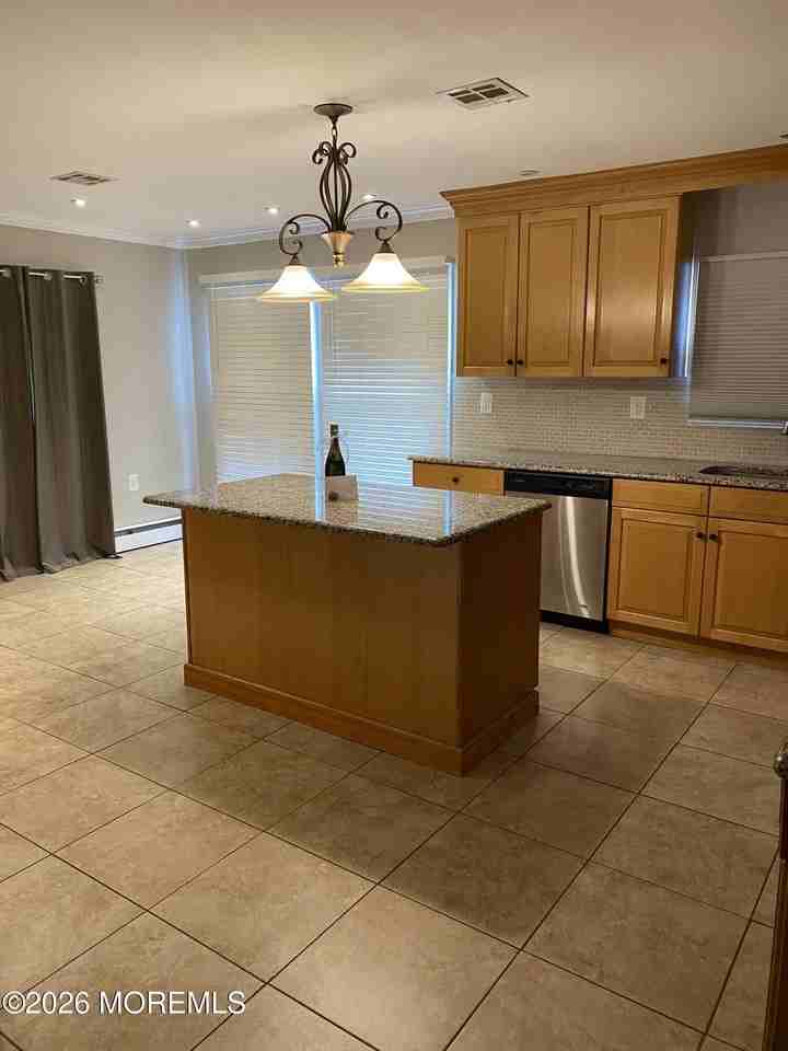 48 Rodhos St - Photo 5 of 12