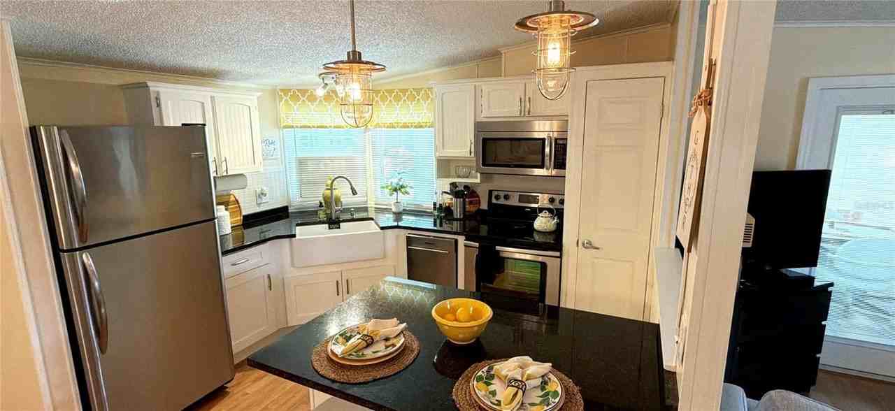 161 Greenview Dr - Photo 7 of 15