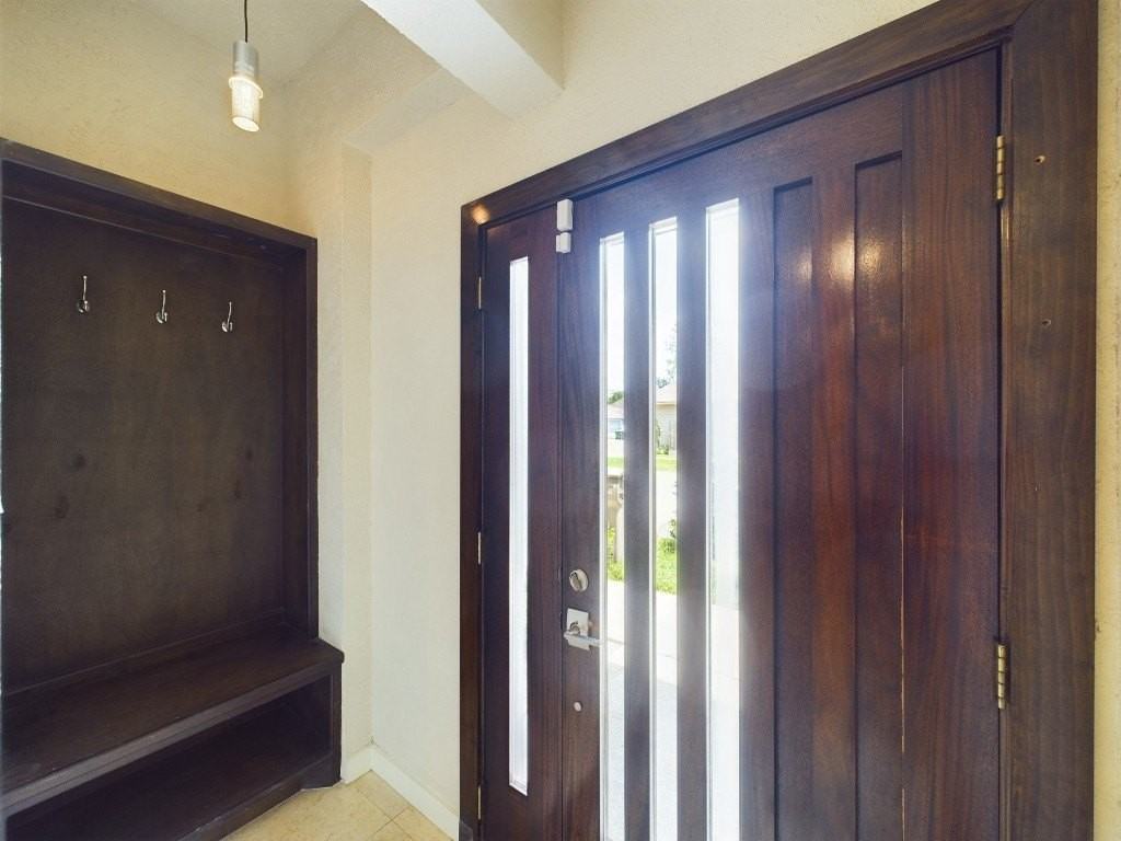 2611 Lawrence St - Photo 3 of 37