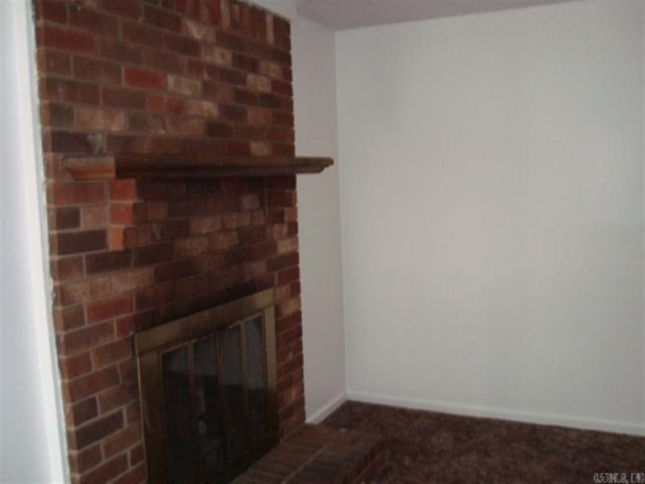 109 N Park A - Photo 2 of 10