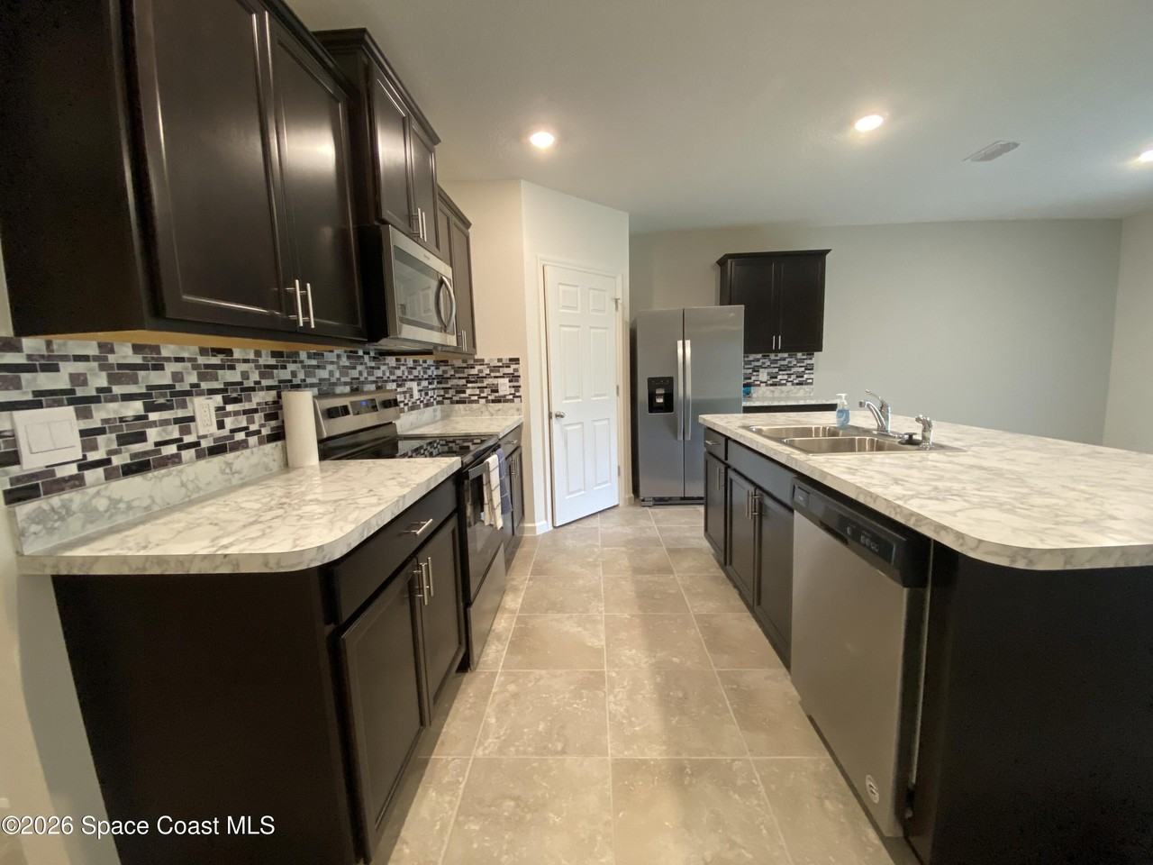 980 De Groodt Rd Sw - Photo 4 of 9