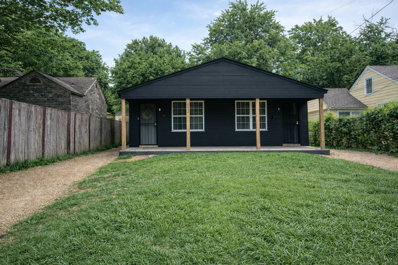 690 Hudson St #1 - Photo 7 of 7