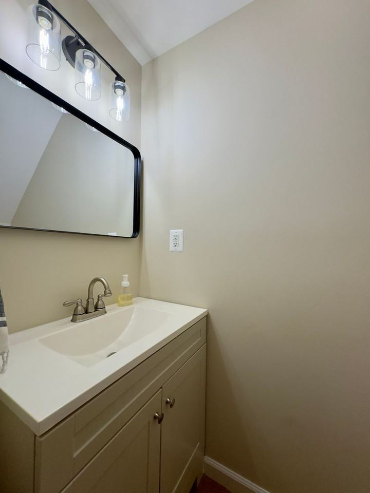 227 S Madeira St - Photo 6 of 21