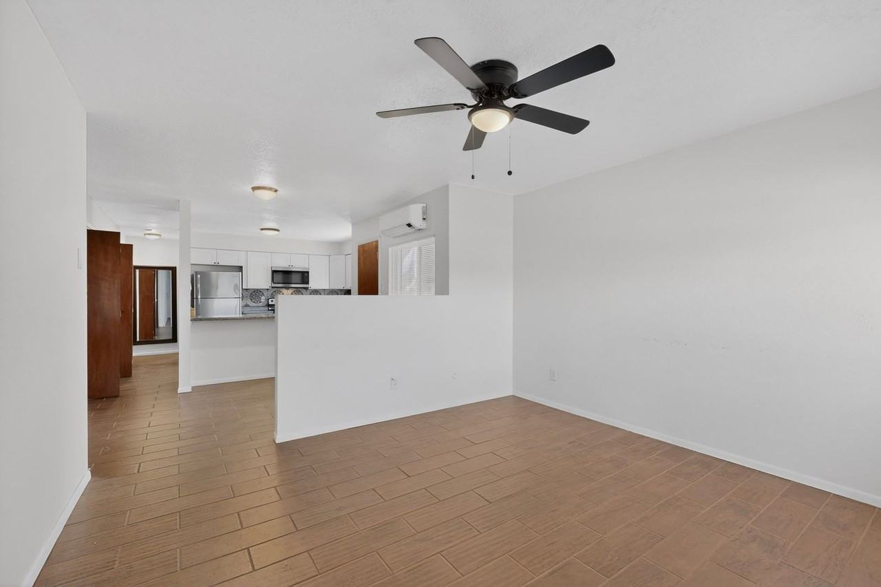 5109 Redlands Rd Nw - Photo 5 of 36