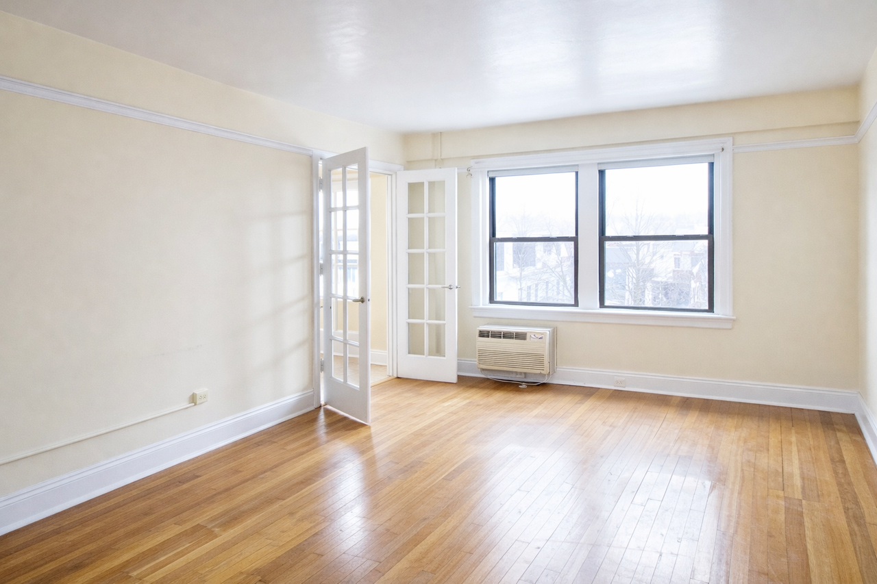 4720 CENTRE AVENUEAPT 4-E #4E - Photo 2 of 8