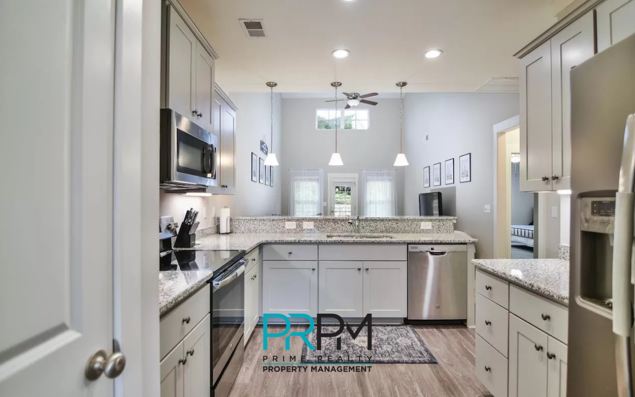 826 Stonebriar St #1 - Photo 4 of 24