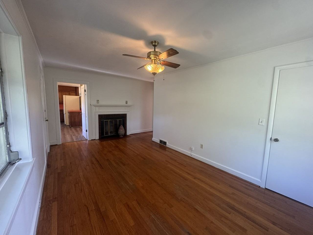 1203 Hibriten Dr Se - Photo 2 of 22