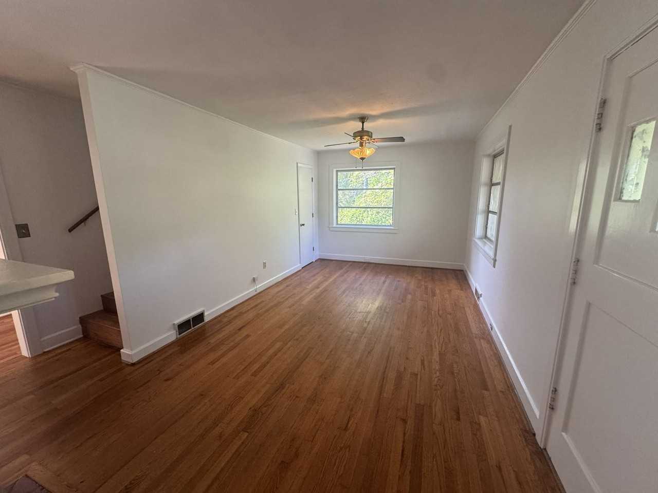 1203 Hibriten Dr Se - Photo 3 of 22