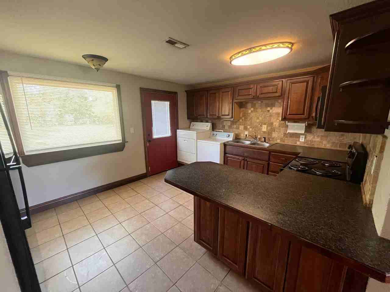 5241 N Arkansas Ave - Photo 3 of 7