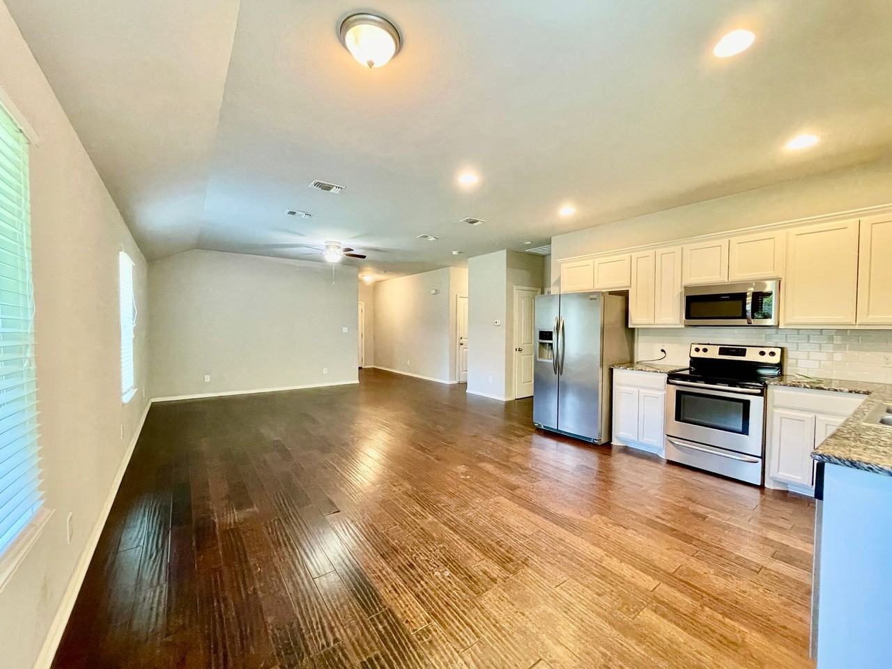 3115 N Hickory St - Photo 3 of 23