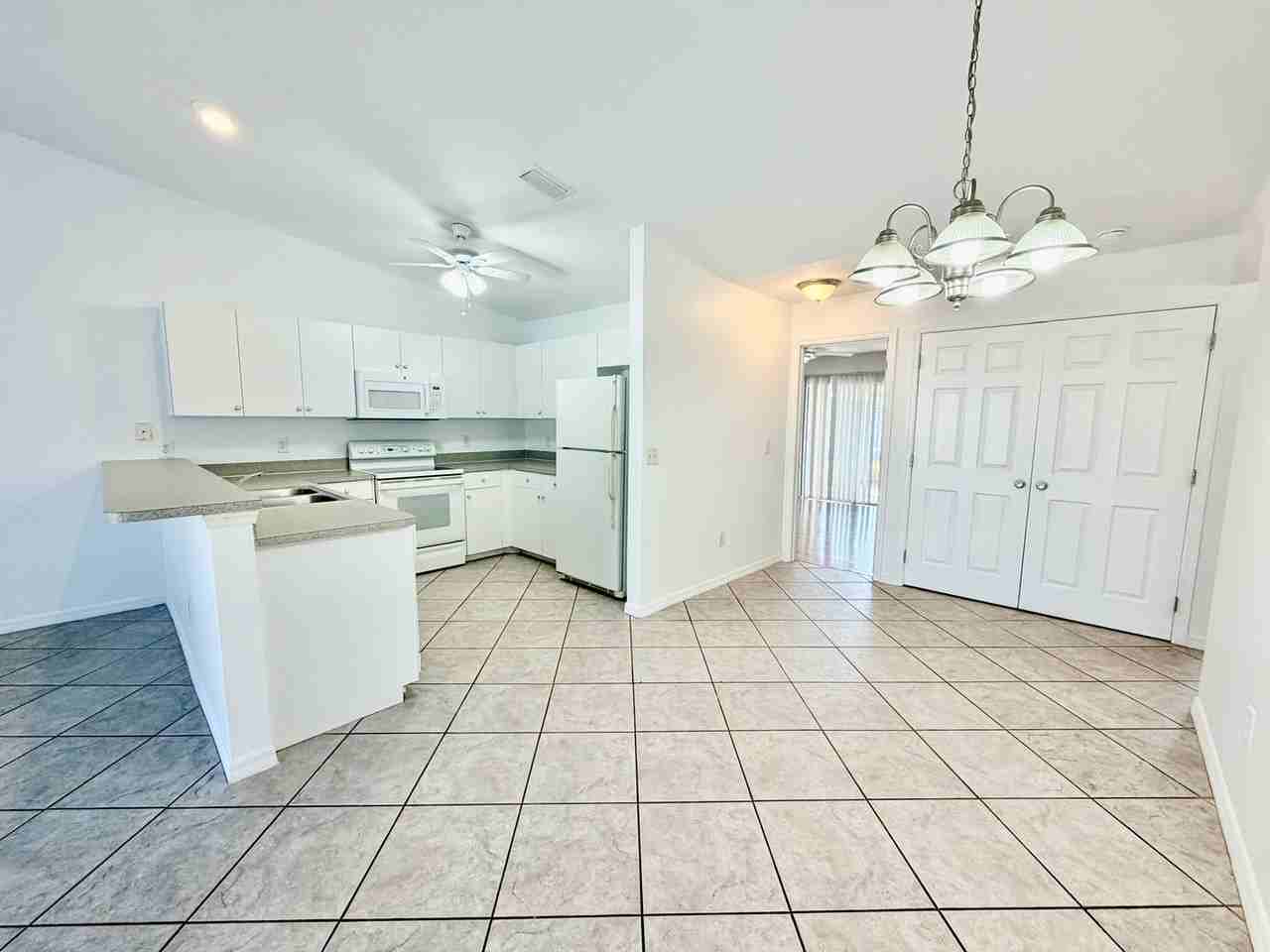 109 Ne 16th Pl - Photo 6 of 16