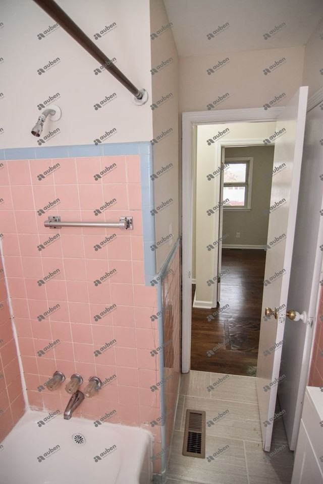 2006 Denmark Dr - Photo 3 of 30