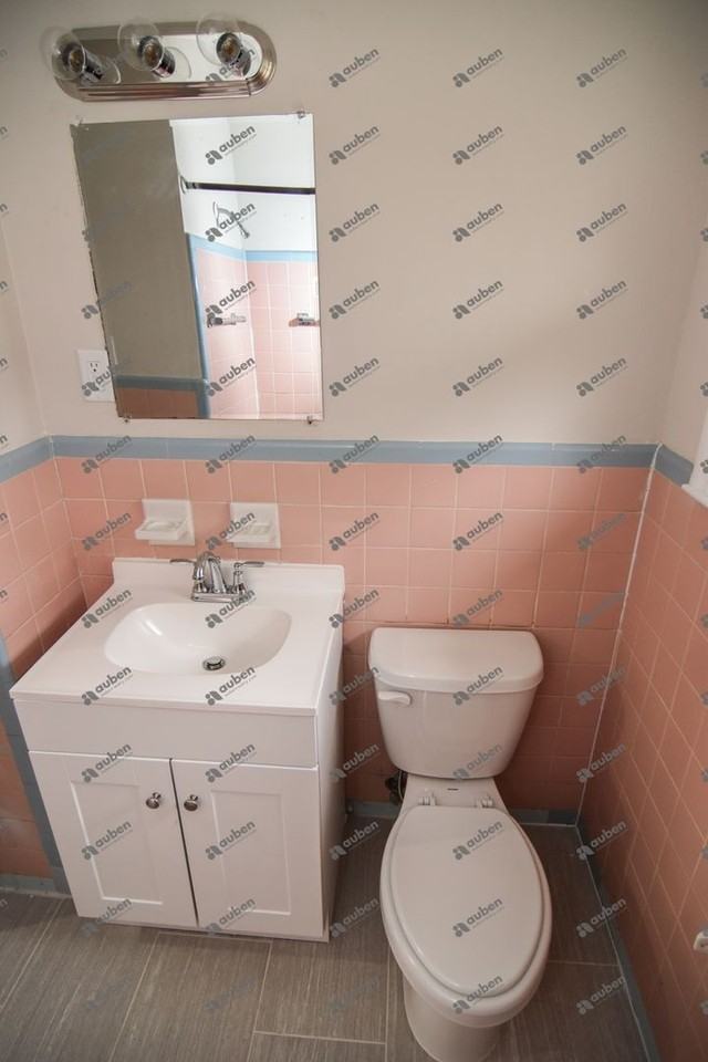 2006 Denmark Dr - Photo 4 of 30