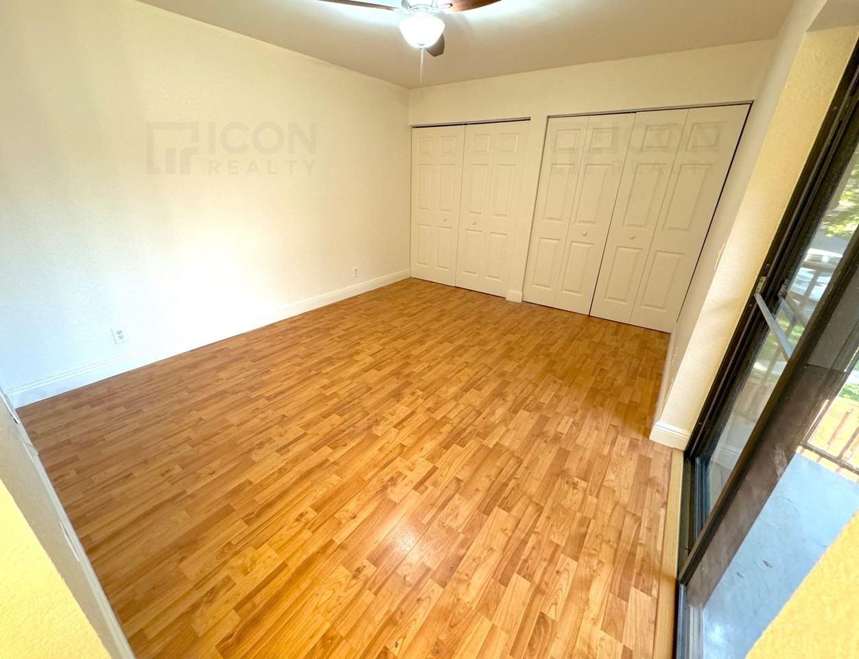 8189 Thames Blvd #B - Photo 4 of 10