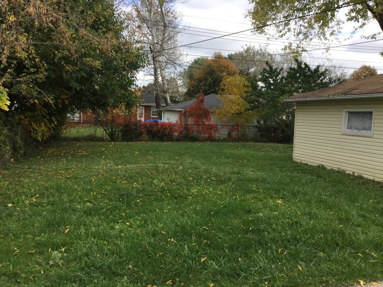 5760 N 81st St - Photo 3 of 14