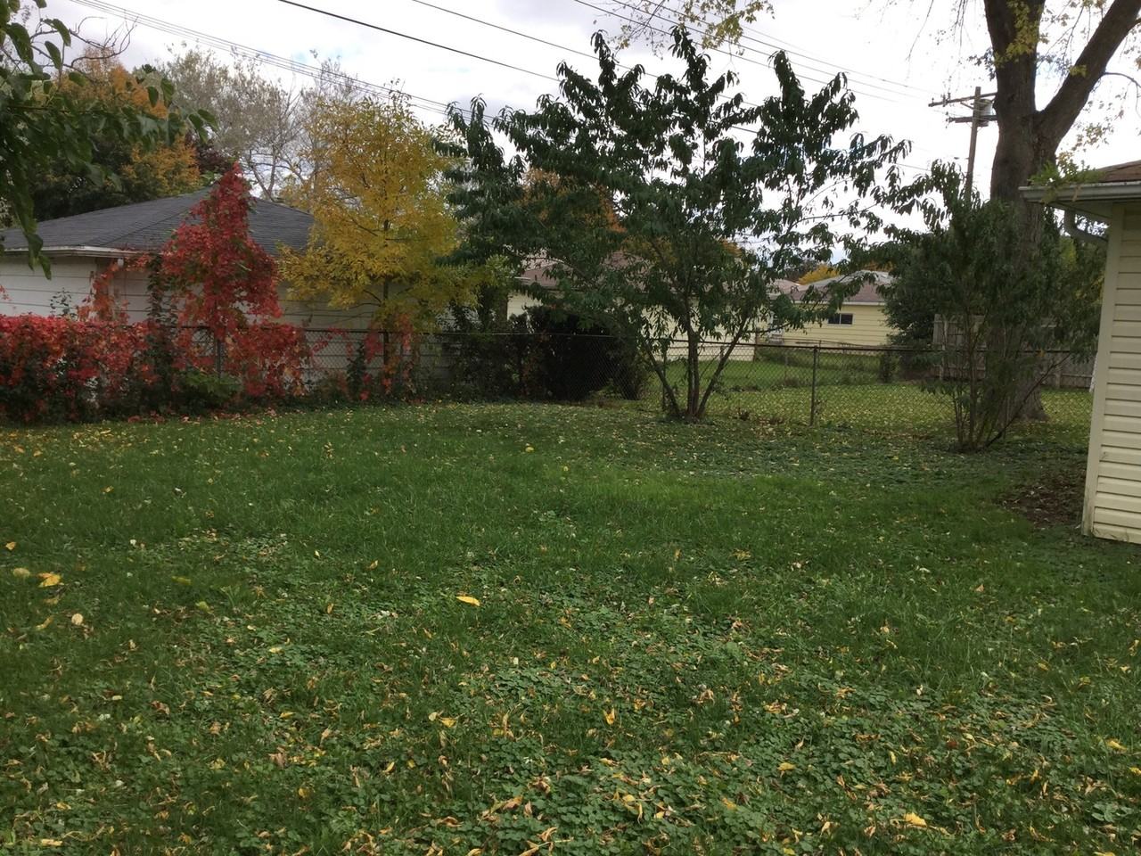 5760 N 81st St - Photo 4 of 14