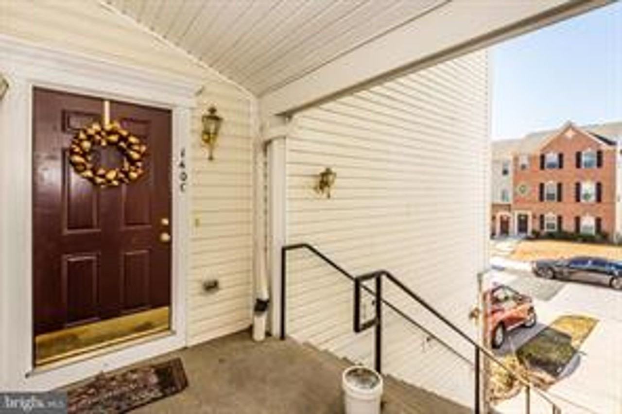 140C Mohegan Dr - Photo 4 of 35