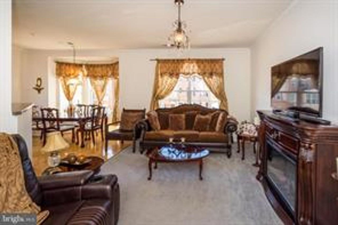 140C Mohegan Dr - Photo 6 of 35