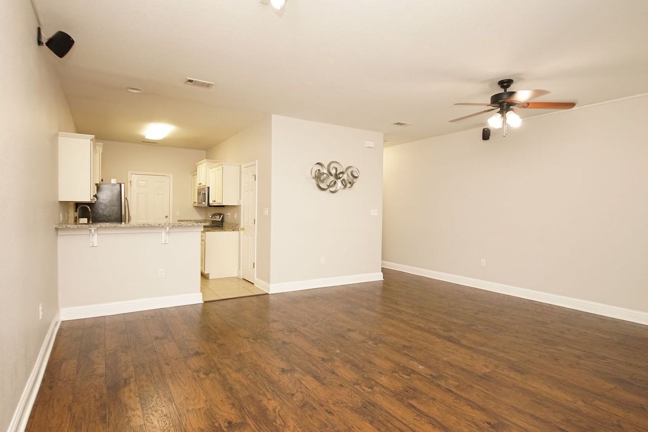 125 Farrah Ave - Photo 7 of 36