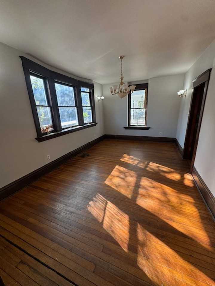 901 W Main St - Photo 3 of 11