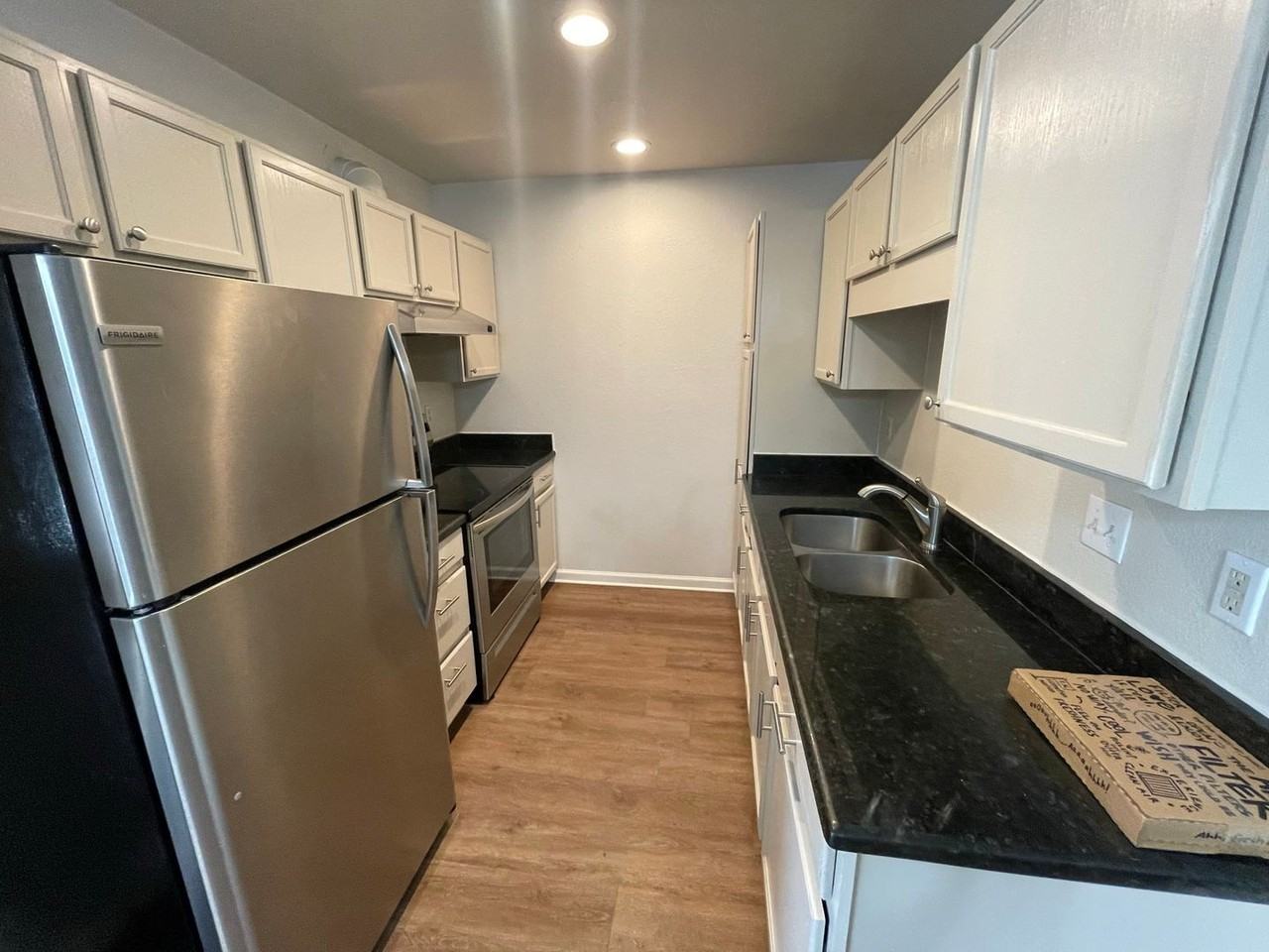 Eleanor Ave (MN 2) - Photo 5 of 39
