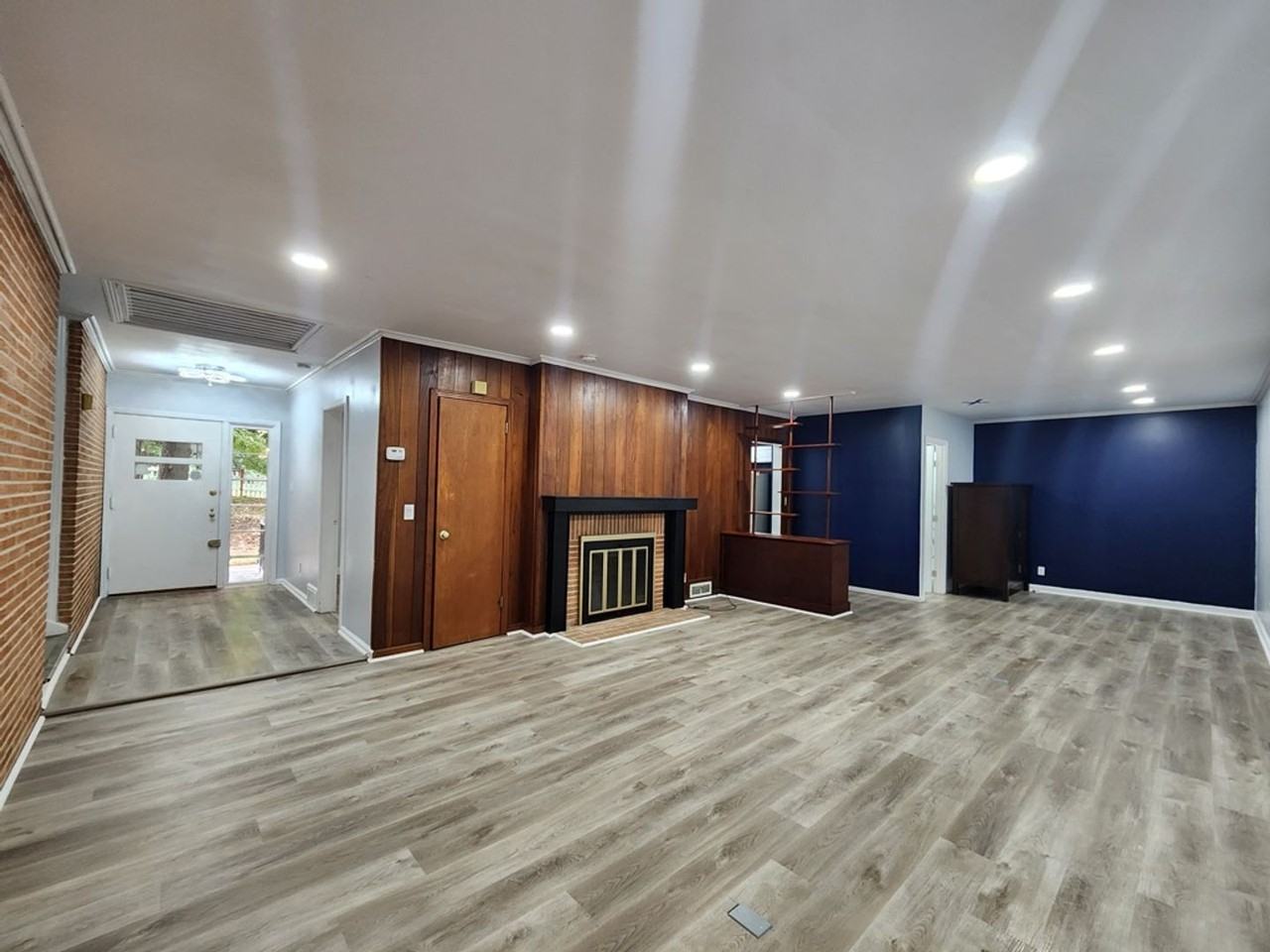 4021 Sheldon Dr Ne #4021 - Photo 2 of 14