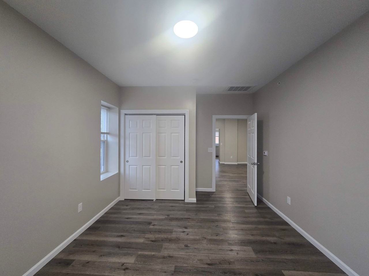 801 W Broad St #3 - Photo 6 of 9