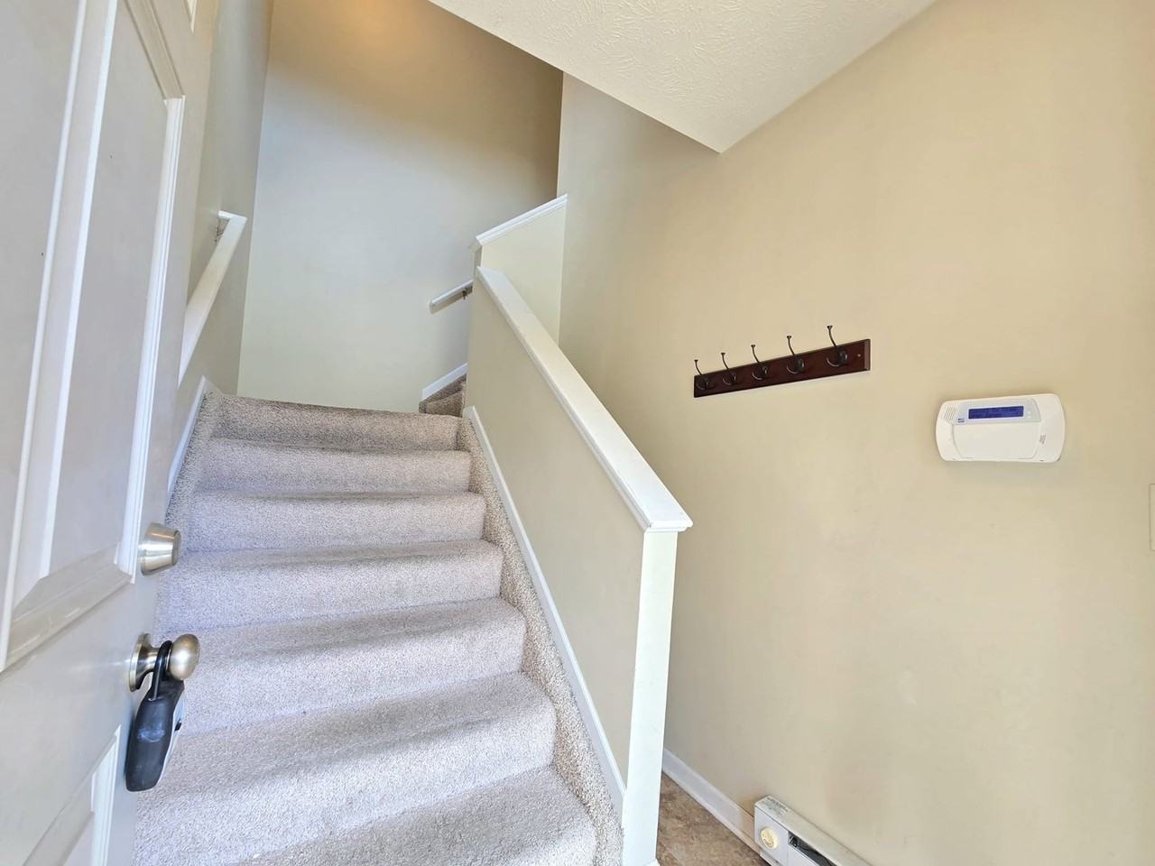 5640 Irish Way - Photo 2 of 14