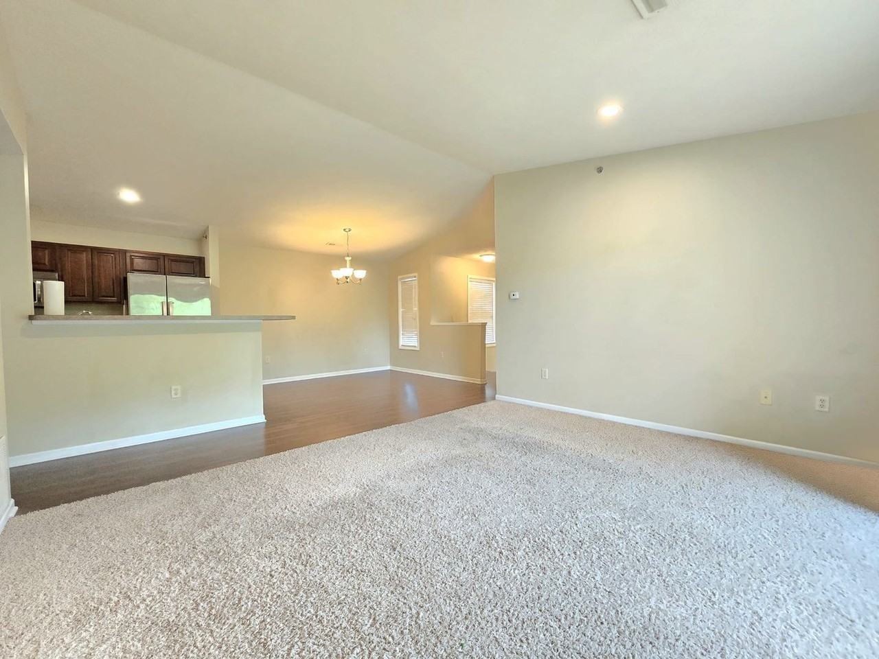 5640 Irish Way - Photo 6 of 14