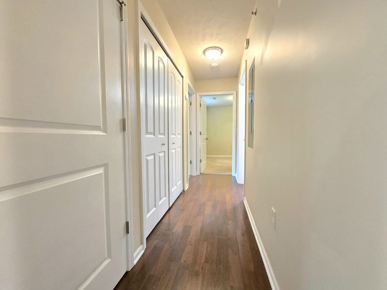 5640 Irish Way - Photo 7 of 14