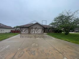 featured image of 650 S Adam Ave