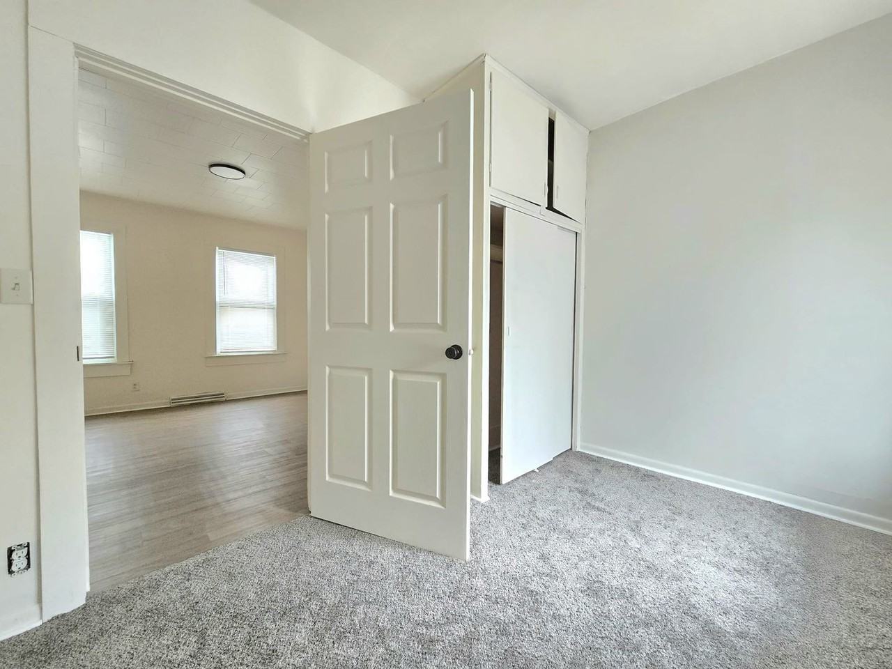 307 Laporte Ave - Photo 4 of 7