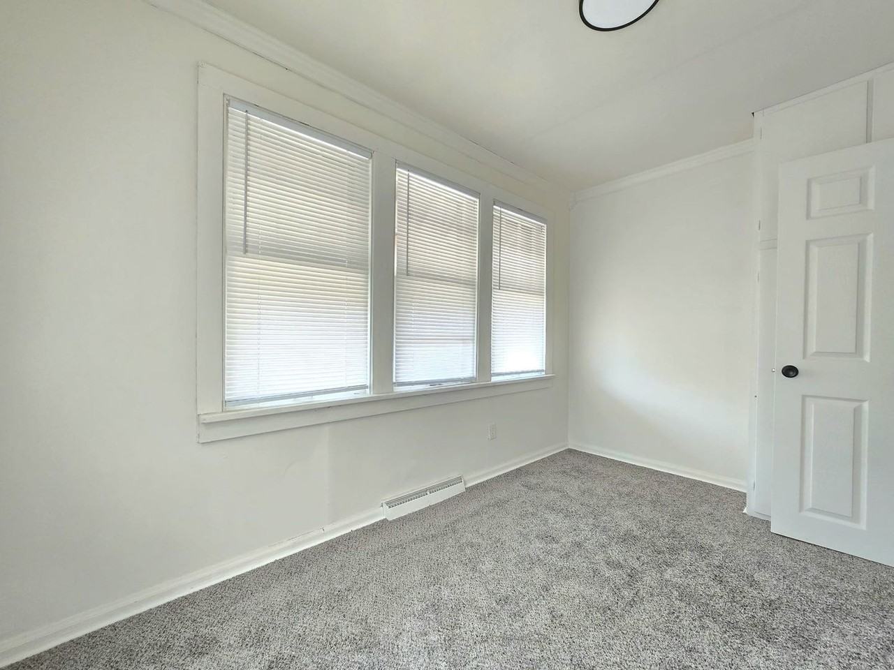 307 Laporte Ave - Photo 6 of 7