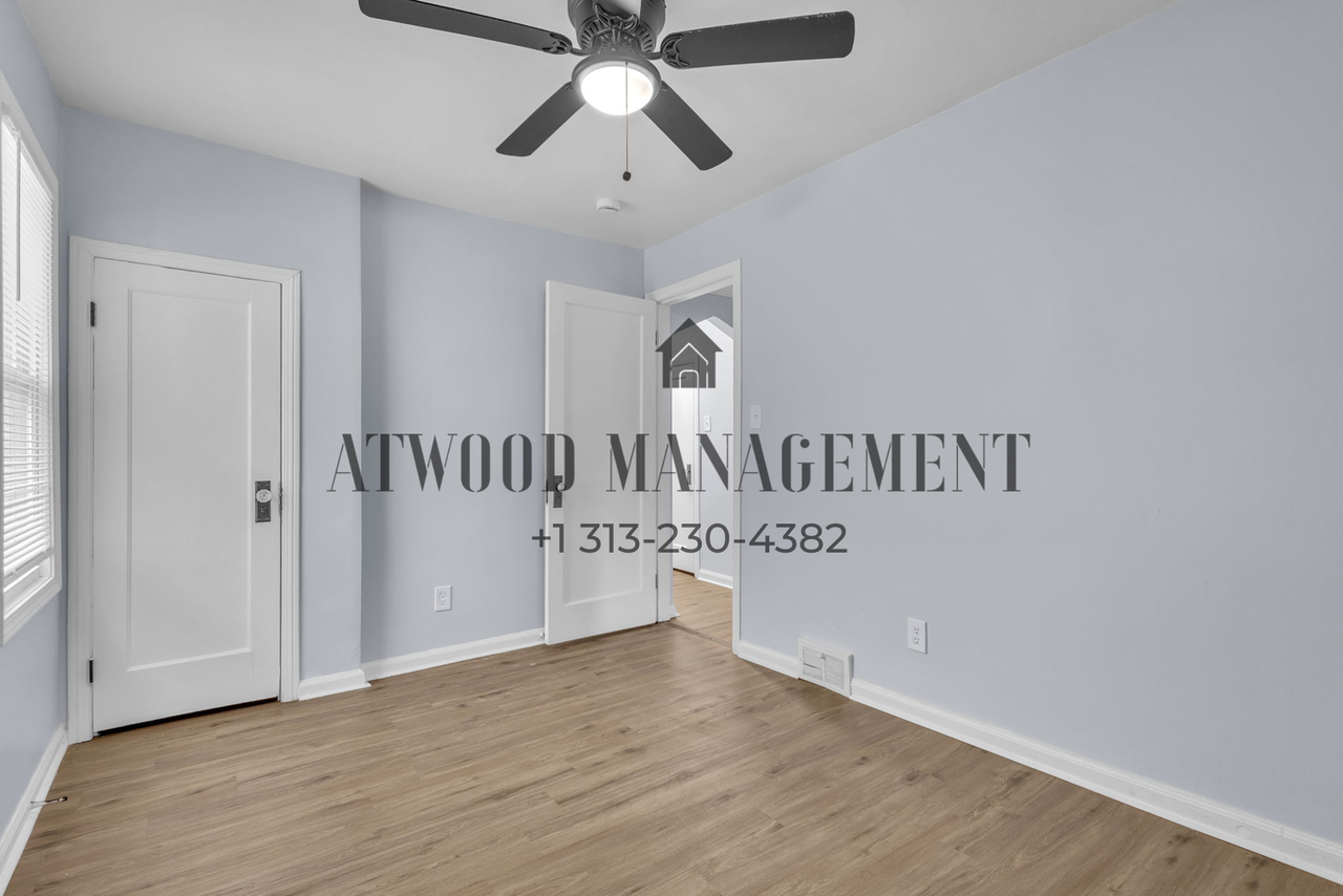 16207 Woodbine St - Photo 5 of 10