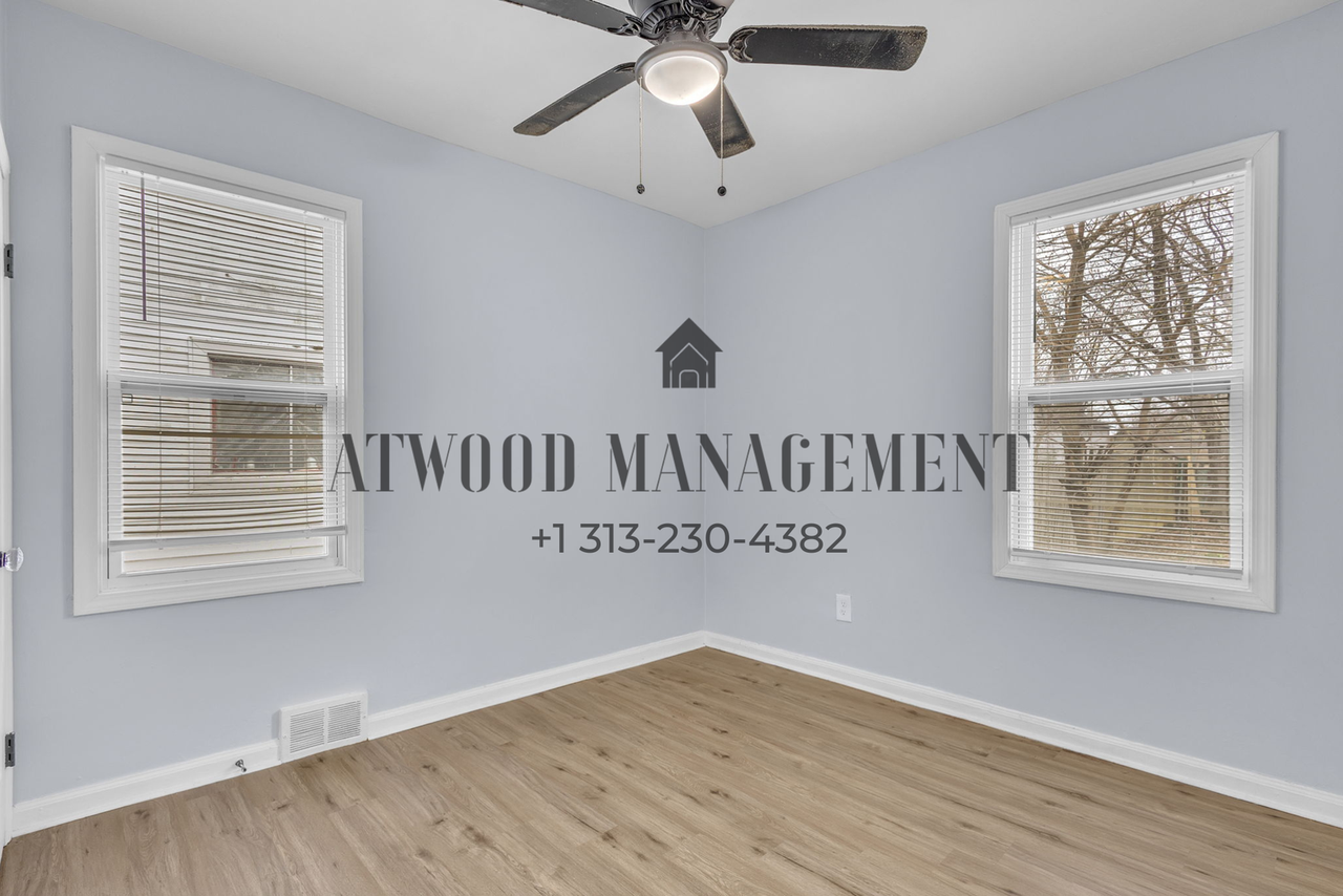 16207 Woodbine St - Photo 6 of 10