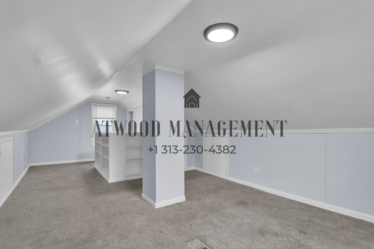 16207 Woodbine St - Photo 7 of 10